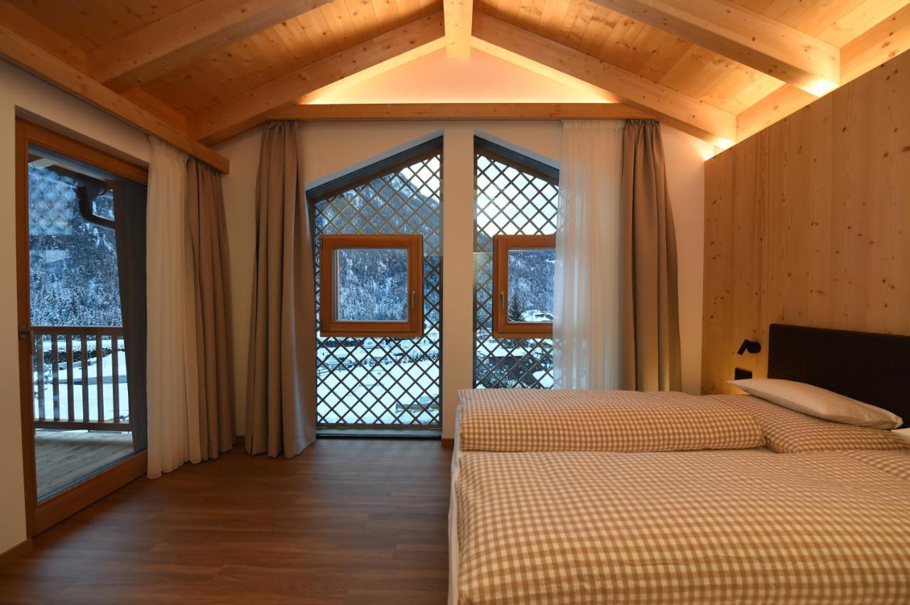 Les Ciases Chalets Dolomites St. Vigil Exterior foto